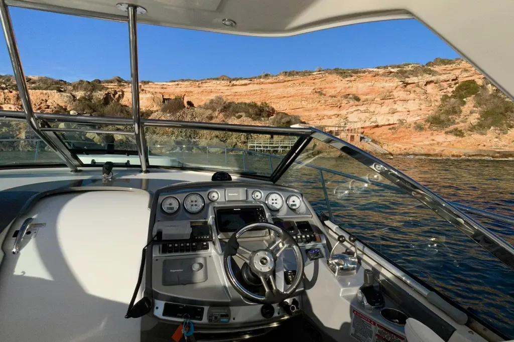 2009 Monterey 415 Sport Yacht Yacht For Sale in Santa Eulària des Riu 2009 Monterey 415 Sport Yacht Yacht For Sale in Santa Eulària des Riu
