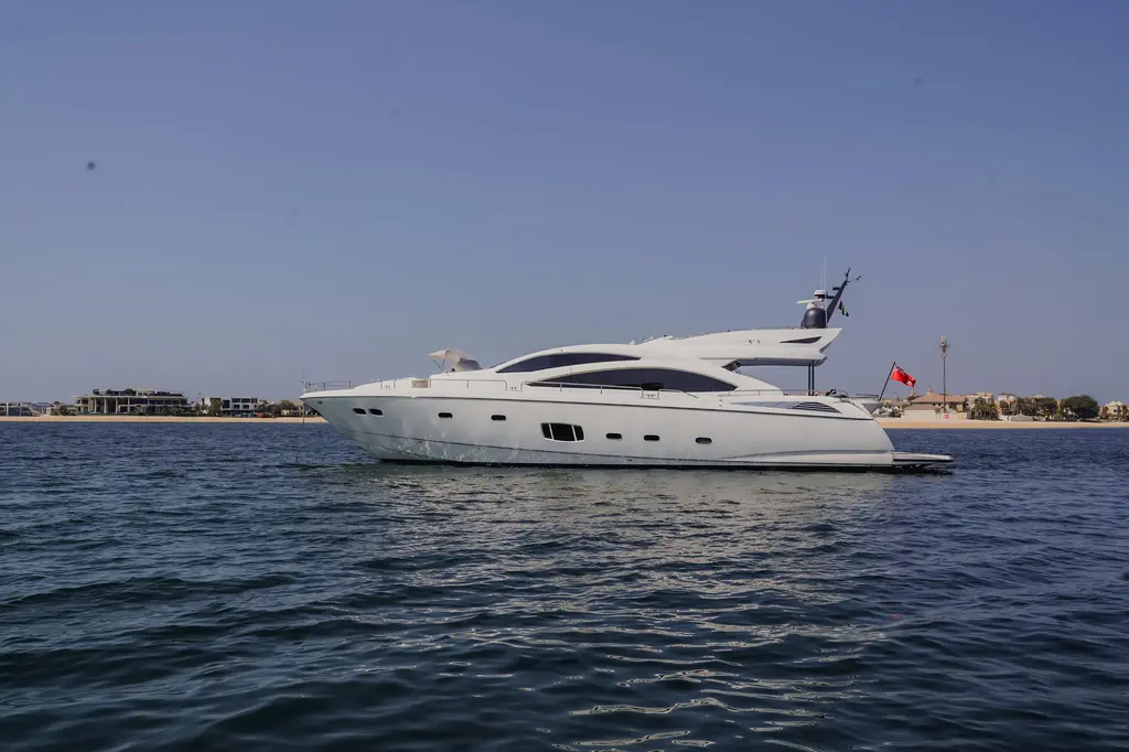  2009 Sunseeker Predator 84 Yacht For Sale in Dubai 