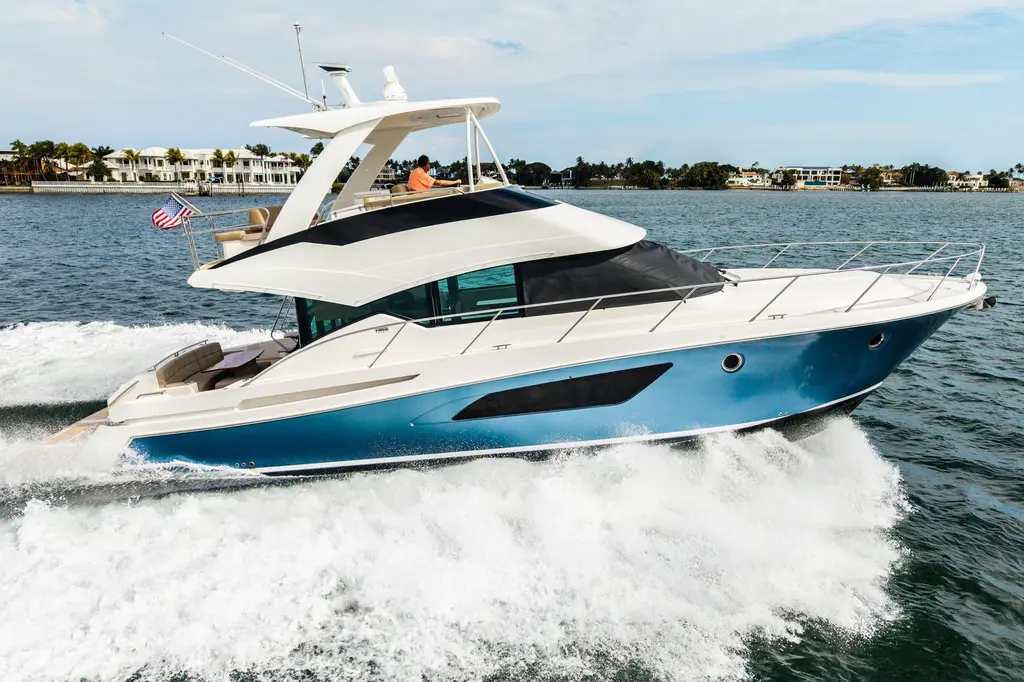 2015 Tiara Yachts 50 Flybridge Yacht For Sale in Manalapan FL 2015 Tiara Yachts 50 Flybridge Yacht For Sale in Manalapan FL