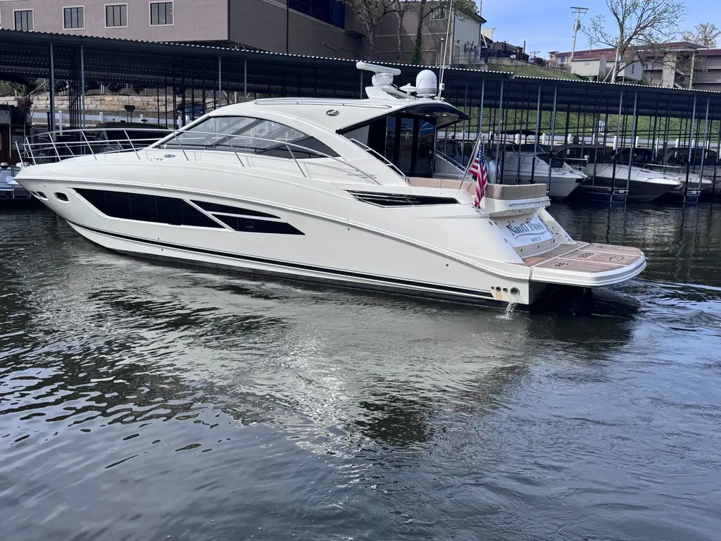 2015 Sea Ray Sundancer 510 Yacht For Sale in Lake Ozark MO 2015 Sea Ray Sundancer 510 Yacht For Sale in Lake Ozark MO