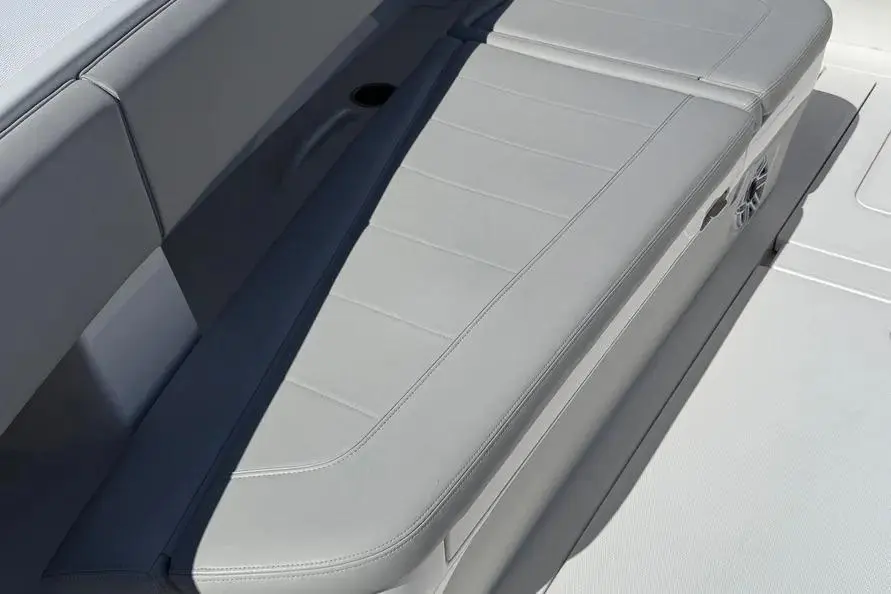 2023 SeaVee 390Z Yacht For Sale in Palm Beach Gardens FL 2023 SeaVee 390Z Yacht For Sale in Palm Beach Gardens FL