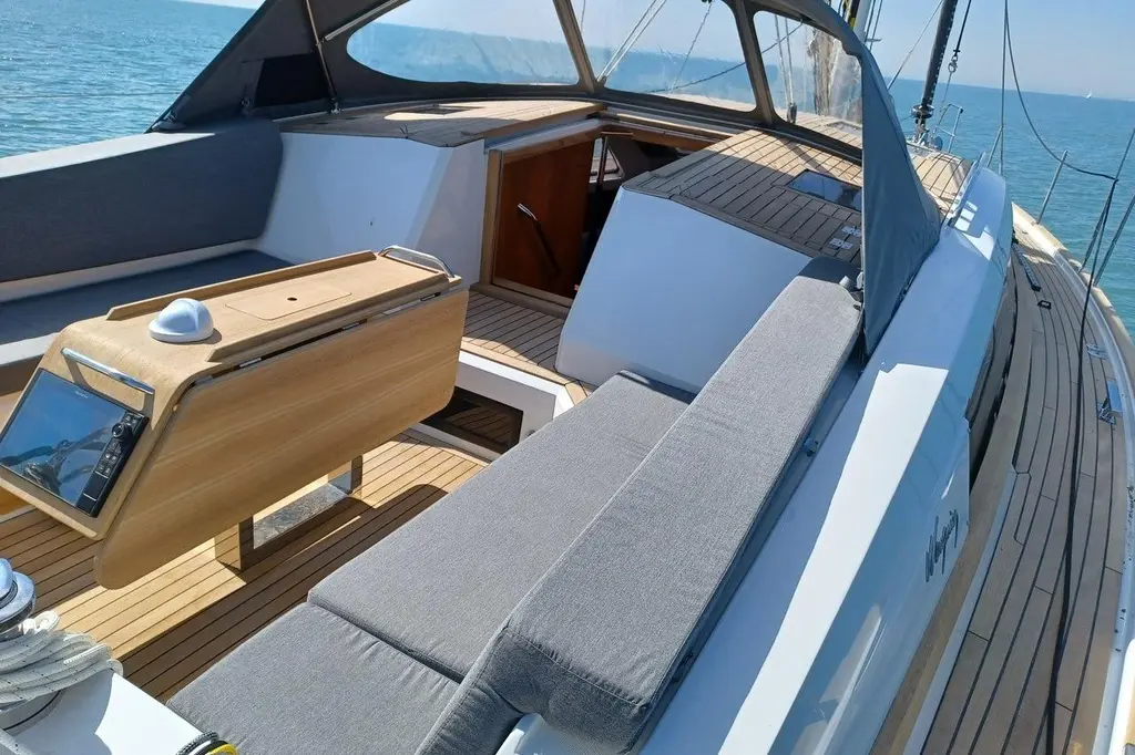 2022 Wauquiez Pilot Saloon 48 Yacht For Sale in Marseille 13 2022 Wauquiez Pilot Saloon 48 Yacht For Sale in Marseille 13