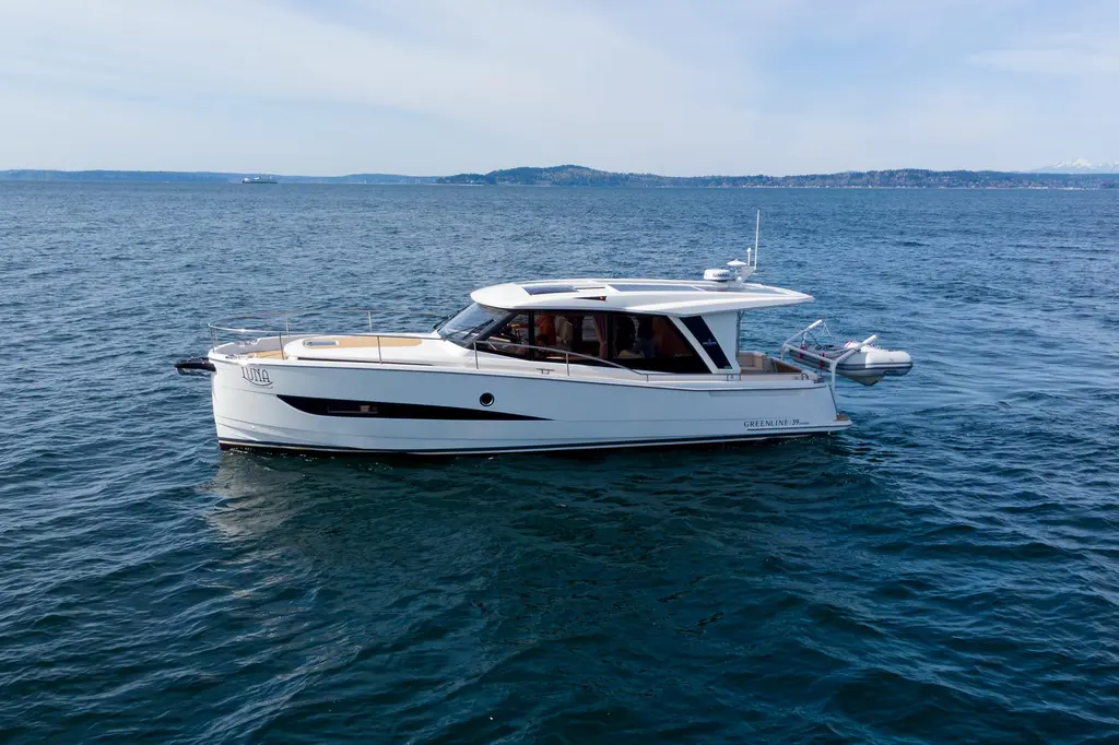 Luna 2024 Greenline 39 Yacht For Sale in Seattle WA Luna 2024 Greenline 39 Yacht For Sale in Seattle WA