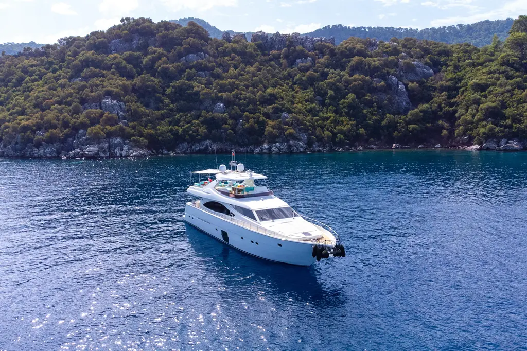 ASTARTE 2007 Ferretti Yachts 830 Yacht For Sale in Athens ASTARTE 2007 Ferretti Yachts 830 Yacht For Sale in Athens
