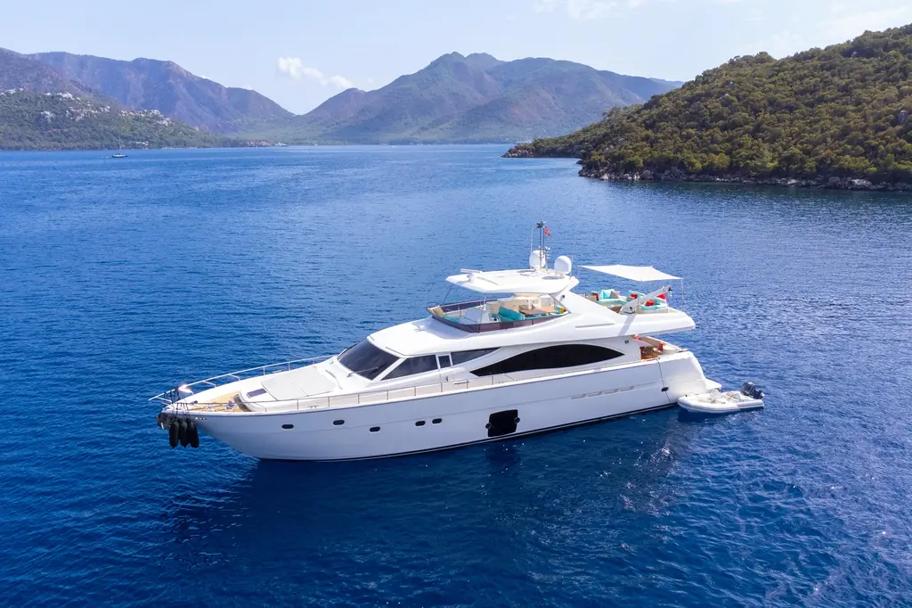 ASTARTE 2007 Ferretti Yachts 830 Yacht For Sale in Athens ASTARTE 2007 Ferretti Yachts 830 Yacht For Sale in Athens