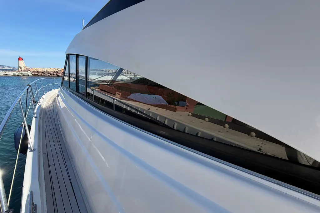 2013 Riviera 5800 Sport Yacht Yacht For Sale in Antibes 2013 Riviera 5800 Sport Yacht Yacht For Sale in Antibes
