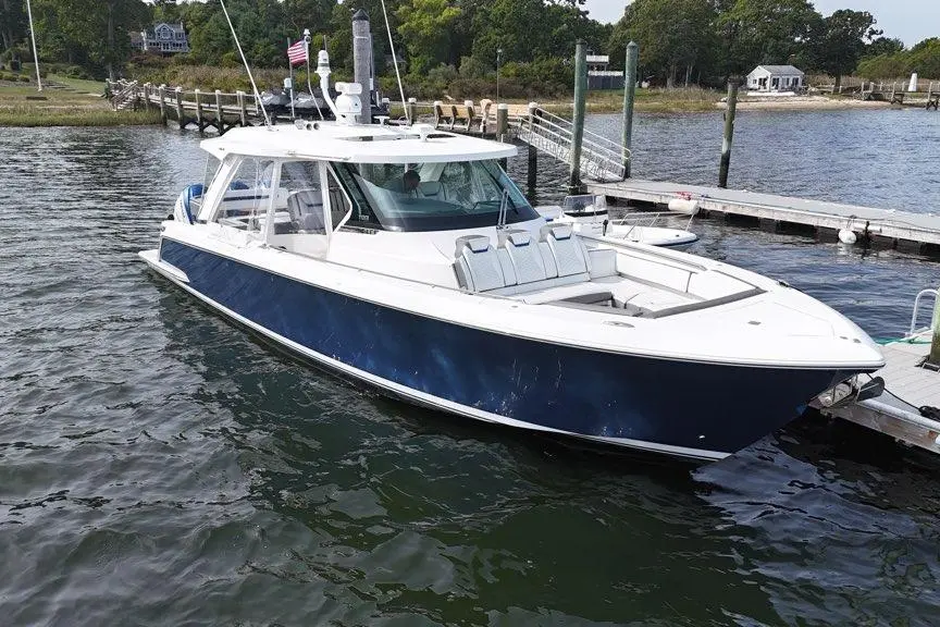 Carry On 2021 Tiara Sport 43 LS Yacht For Sale in Hingham MA Carry On 2021 Tiara Sport 43 LS Yacht For Sale in Hingham MA