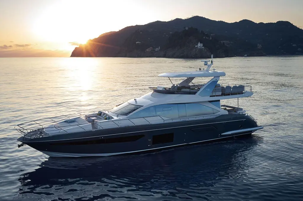 2020 Azimut Fly 72 Yacht For Sale in Cannes 2020 Azimut Fly 72 Yacht For Sale in Cannes