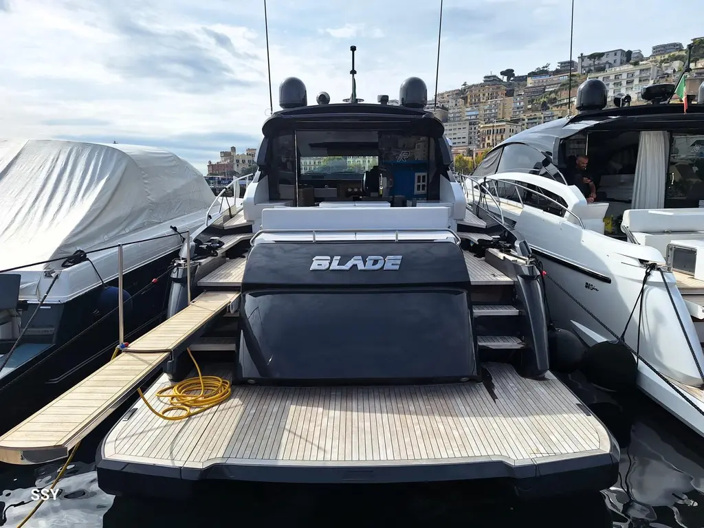 BLADE 2020 Rizzardi INSIX / IN SIX Yacht For Sale in Naples IT-NA BLADE 2020 Rizzardi INSIX / IN SIX Yacht For Sale in Naples IT-NA