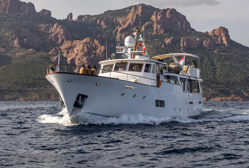 SISSI 1963 Feadship Classic Canoe Stern Yacht For Sale in Marbella ES-MA SISSI 1963 Feadship Classic Canoe Stern Yacht For Sale in Marbella ES-MA