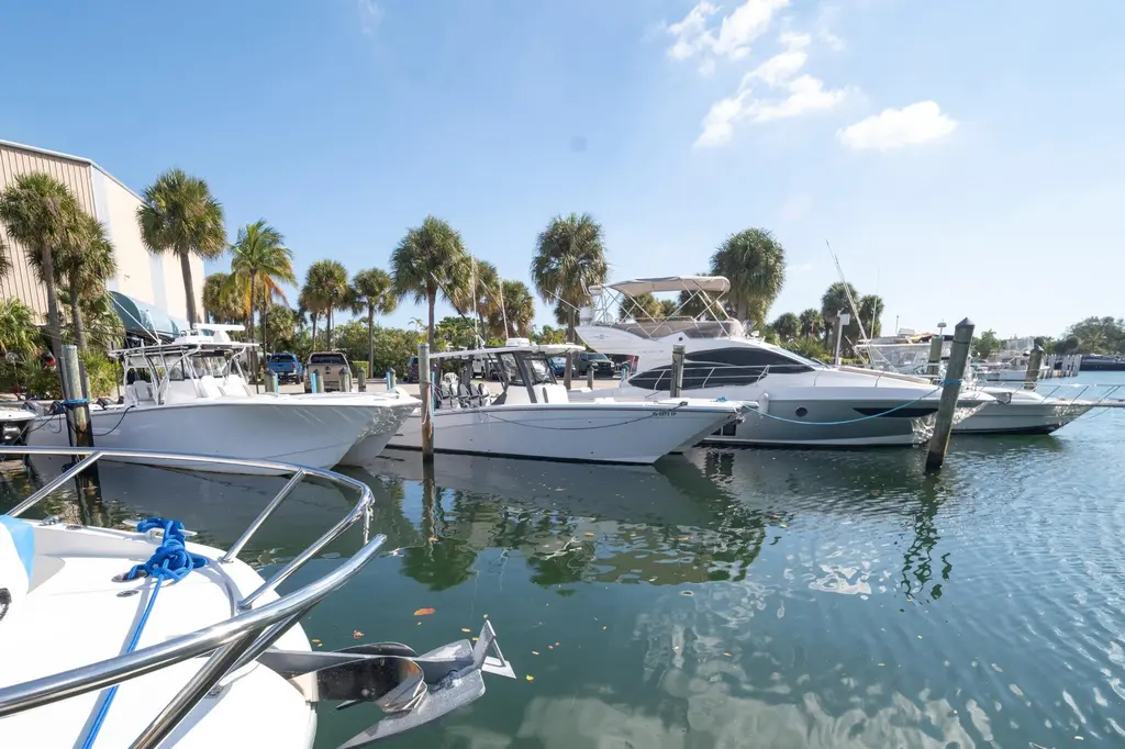 2022 World Cat 400 CC-X Yacht For Sale in Brooklyn NY 2022 World Cat 400 CC-X Yacht For Sale in Brooklyn NY