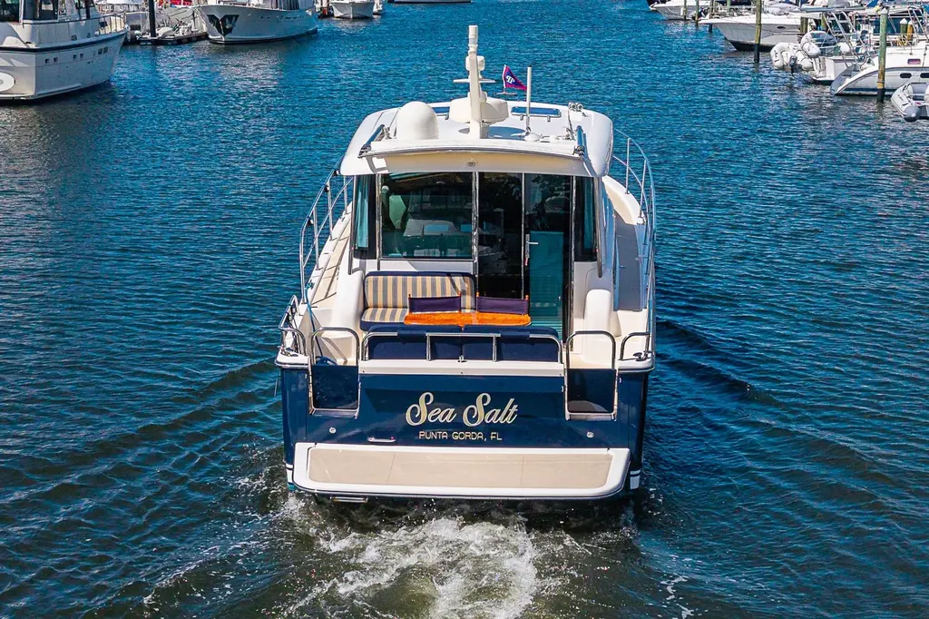 Sea Salt 2015 Sabre 38 Salon Express Yacht For Sale in Fort Myers FL