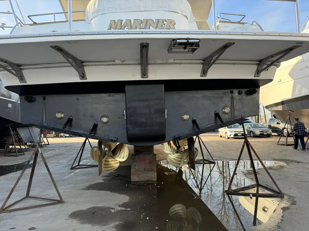 Mariner 2006 President Legend 630 Pilothouse Yacht For Sale in Richmond BC Mariner 2006 President Legend 630 Pilothouse Yacht For Sale in Richmond BC