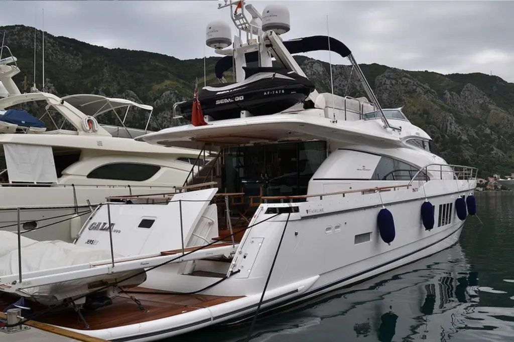 2012 Fairline Squadron 78 Yacht For Sale in Tivat 2012 Fairline Squadron 78 Yacht For Sale in Tivat