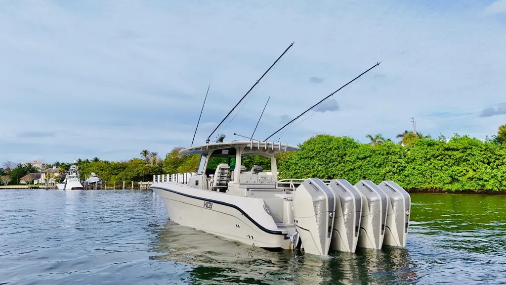 18 REELER 2024 HCB 42 Lujo Yacht For Sale in Pompano Beach FL 18 REELER 2024 HCB 42 Lujo Yacht For Sale in Pompano Beach FL