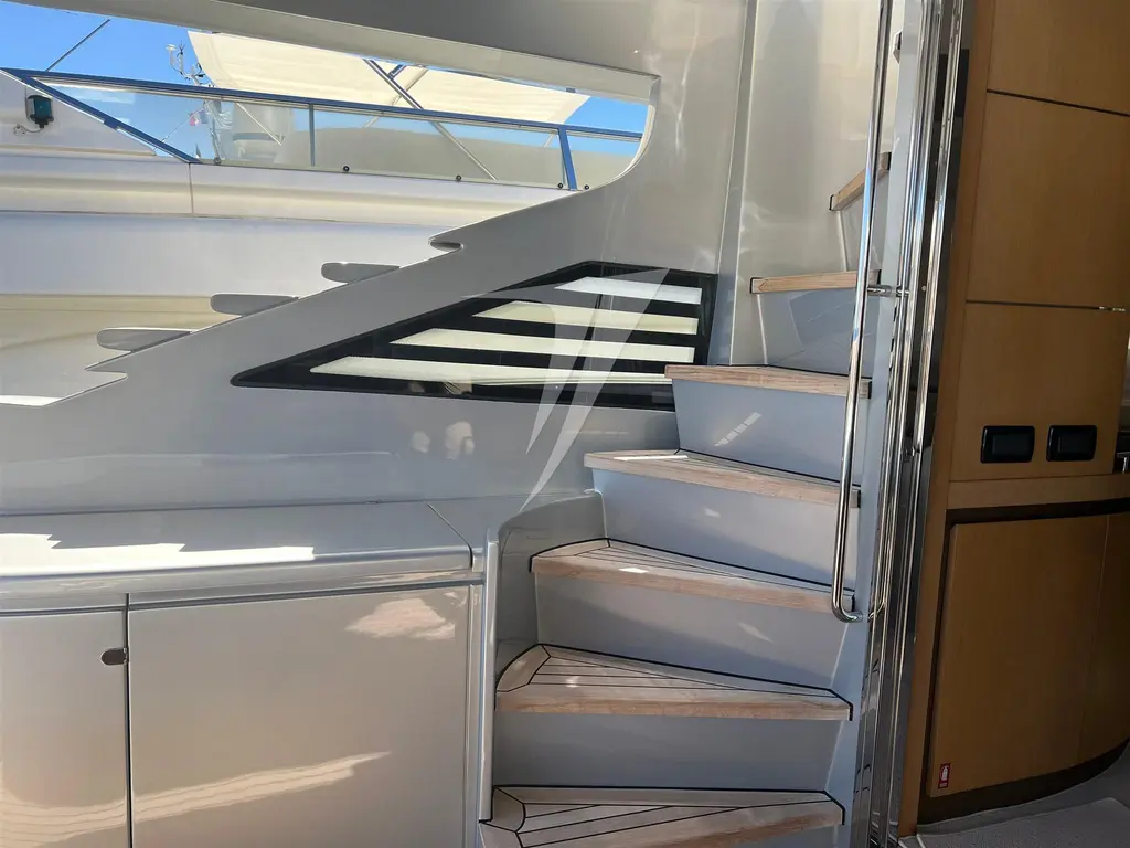 2009 Pershing 90 Yacht For Sale in Liguria 2009 Pershing 90 Yacht For Sale in Liguria