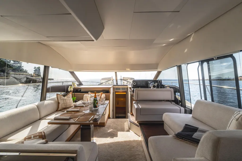 OLETA 2018 Prestige 520 Yacht For Sale in Antibes OLETA 2018 Prestige 520 Yacht For Sale in Antibes