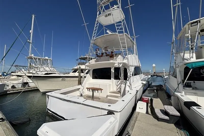 2007 Viking 52 Convertible Yacht For Sale in Seabrook TX 2007 Viking 52 Convertible Yacht For Sale in Seabrook TX