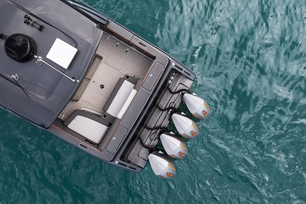  2025 Cigarette 42' Auroris Yacht For Sale in Miami Beach FL