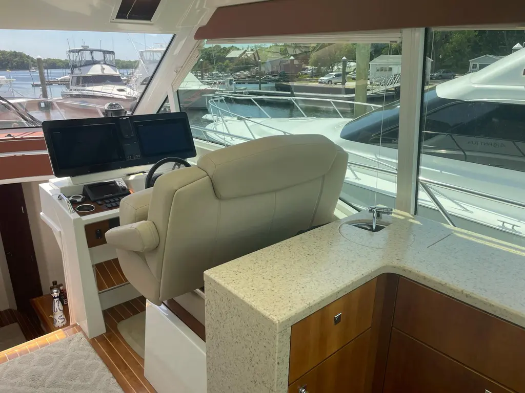 Seaquell 2012 Cruisers Yachts 48 Cantius Yacht For Sale in Narragansett RI Seaquell 2012 Cruisers Yachts 48 Cantius Yacht For Sale in Narragansett RI