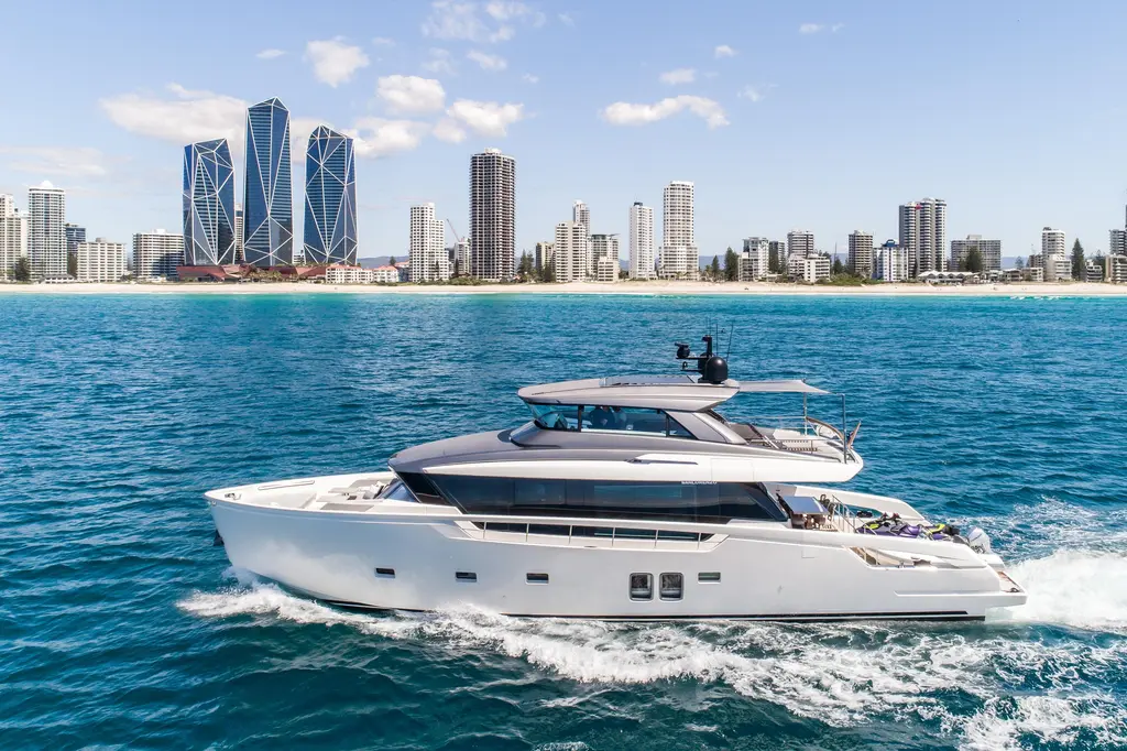  2021 Sanlorenzo SX76 Yacht For Sale in Athens 