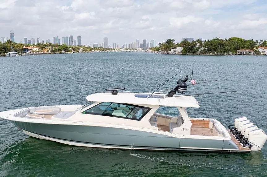 2025 V10's 2020 Scout 530 LXF Yacht For Sale in Miami Beach FL 2025 V10's 2020 Scout 530 LXF Yacht For Sale in Miami Beach FL