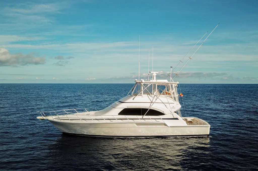 Pecado 2006 Bertram 510 Convertible Yacht For Sale in Azores Pecado 2006 Bertram 510 Convertible Yacht For Sale in Azores