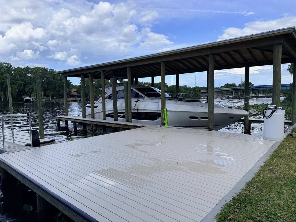 2016 Sea Ray Sundancer 510 Yacht For Sale in Jacksonville Beach FL 2016 Sea Ray Sundancer 510 Yacht For Sale in Jacksonville Beach FL