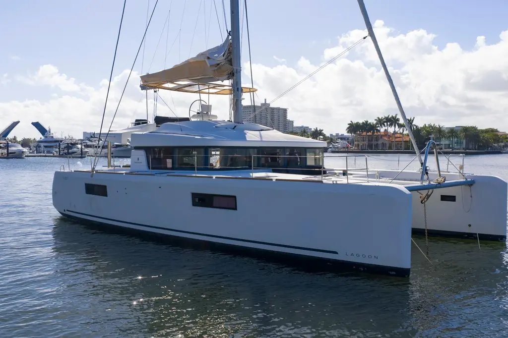 Rhapsody 2021 Lagoon 52 F Yacht For Sale in West Grand Bahama Rhapsody 2021 Lagoon 52 F Yacht For Sale in West Grand Bahama