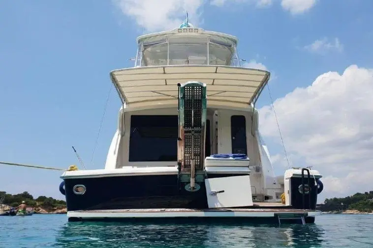 2006 Bertram 670 Yacht For Sale in Athens 2006 Bertram 670 Yacht For Sale in Athens
