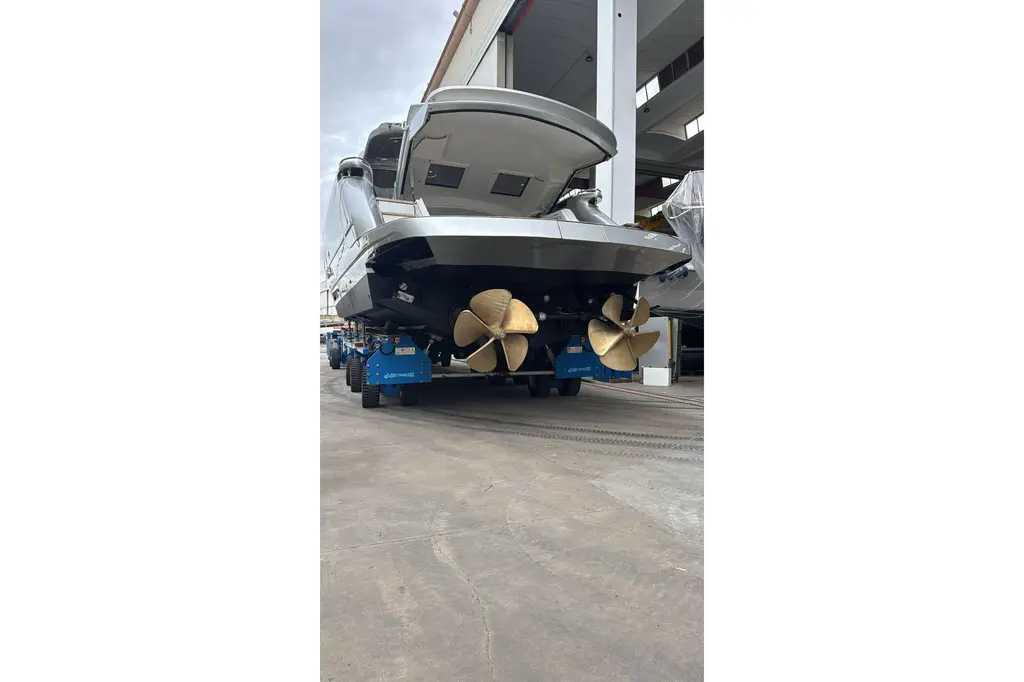 2003 Pershing 76 Yacht For Sale in Olbia IT-SS 2003 Pershing 76 Yacht For Sale in Olbia IT-SS