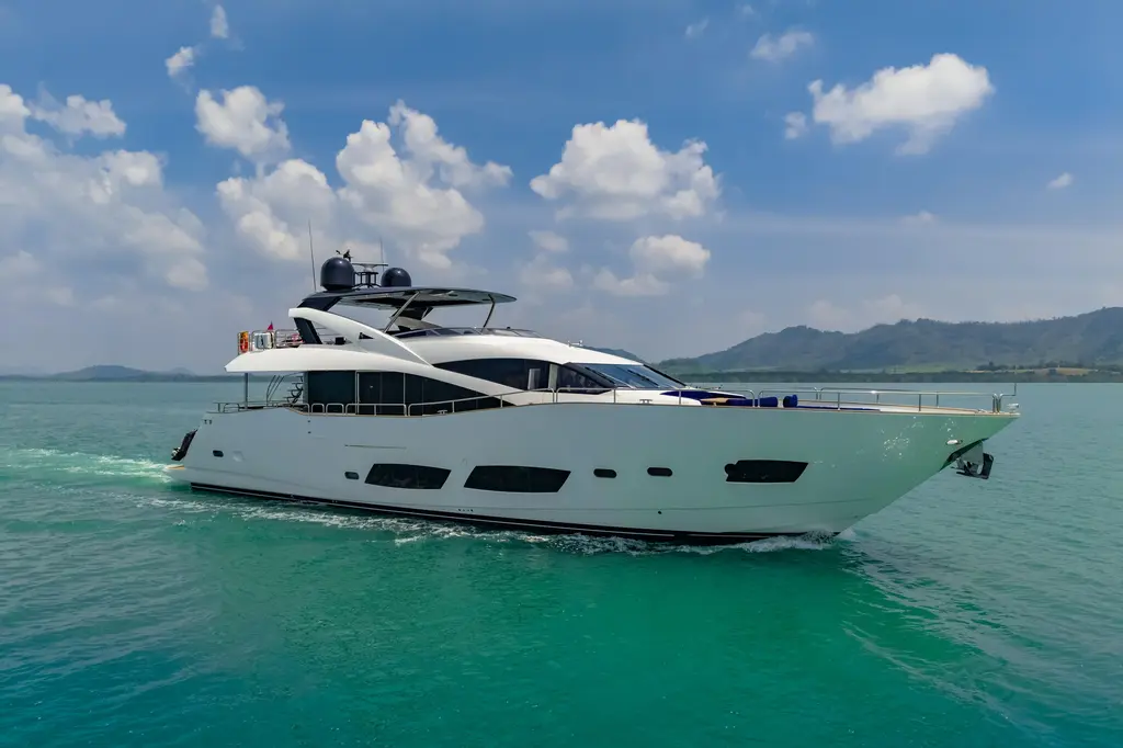SEA MYSTERY 2014 Sunseeker 28 Metre Yacht Yacht For Sale in Phuket SEA MYSTERY 2014 Sunseeker 28 Metre Yacht Yacht For Sale in Phuket