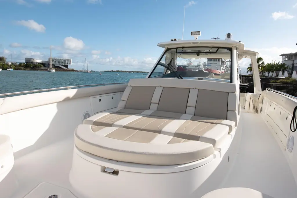 2015 Boston Whaler 420 Outrage Yacht For Sale in Pointe-à-Pitre 2015 Boston Whaler 420 Outrage Yacht For Sale in Pointe-à-Pitre