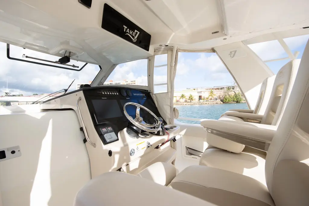 2015 Boston Whaler 420 Outrage Yacht For Sale in Pointe-à-Pitre 2015 Boston Whaler 420 Outrage Yacht For Sale in Pointe-à-Pitre
