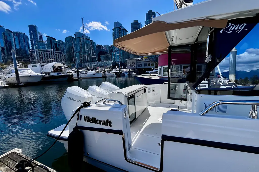 2025 Wellcraft 38 Explorer Yacht For Sale in Vancouver BC 2025 Wellcraft 38 Explorer Yacht For Sale in Vancouver BC