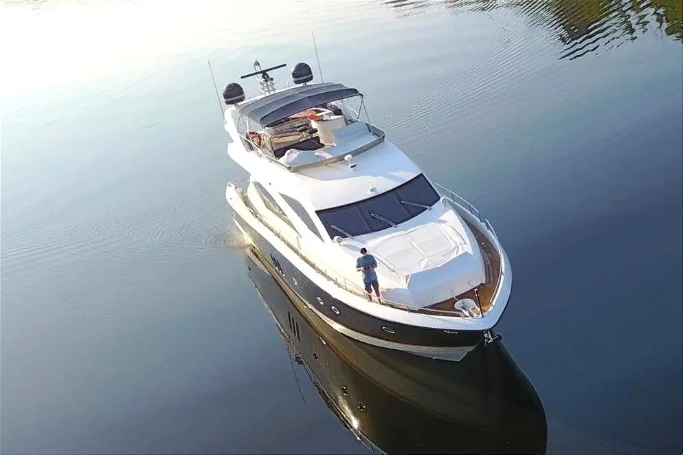  2005 Sunseeker 75 Yacht Yacht For Sale in Clinton CT