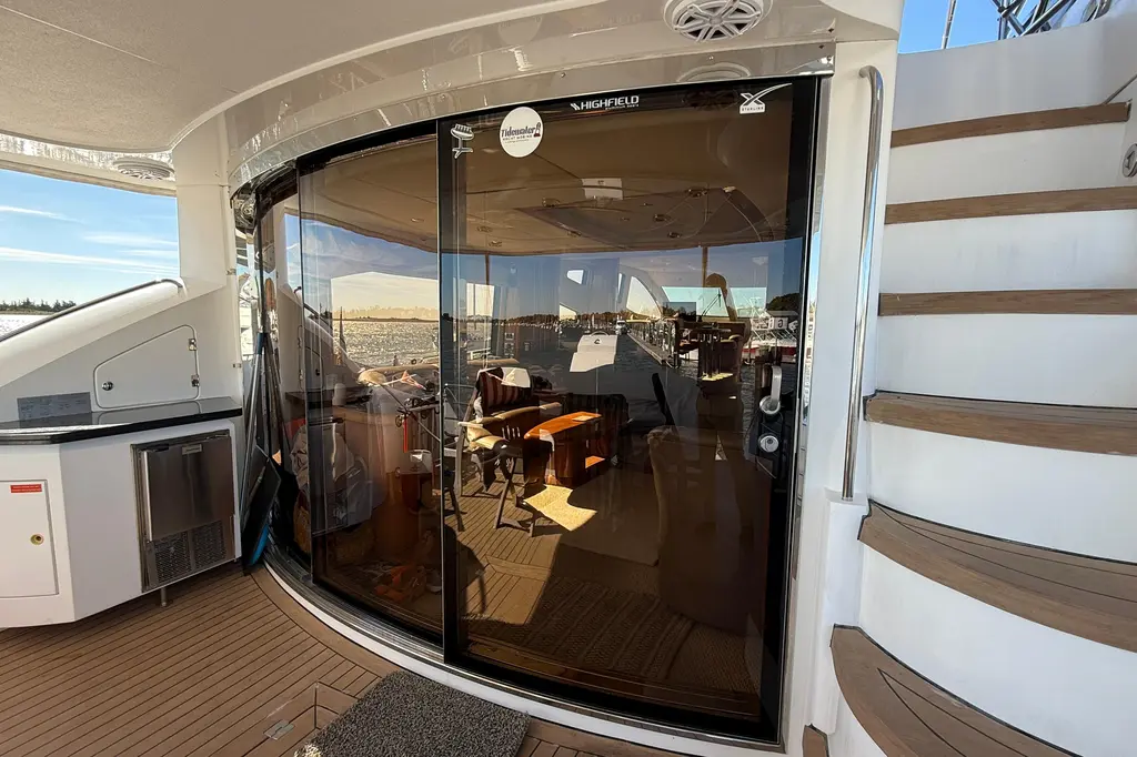  2005 Sunseeker 75 Yacht Yacht For Sale in Clinton CT