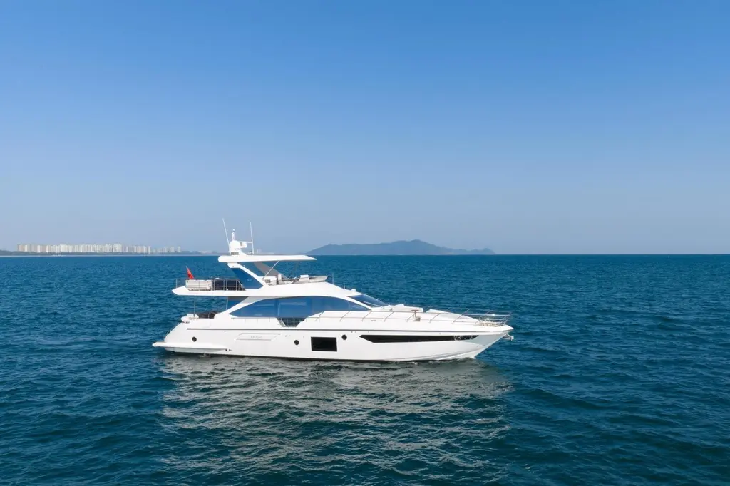 2023 azimut 72 hong kong for sale