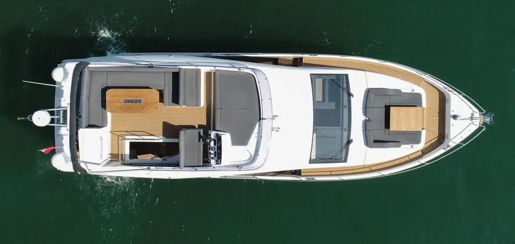 2017 Sealine F530 Yacht For Sale in Southampton E19 2017 Sealine F530 Yacht For Sale in Southampton E19