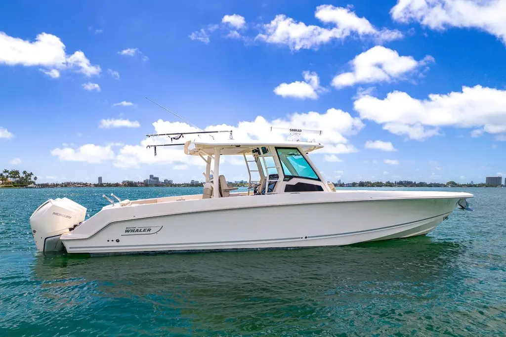 2020 Boston Whaler 380 Outrage Yacht For Sale in North Miami Beach FL 2020 Boston Whaler 380 Outrage Yacht For Sale in North Miami Beach FL
