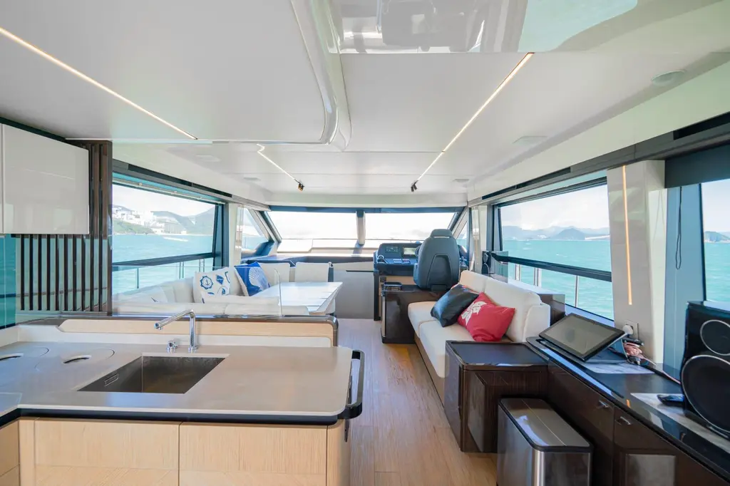 2022 Absolute Yachts 56 Fly Yacht For Sale in Hong Kong 2022 Absolute Yachts 56 Fly Yacht For Sale in Hong Kong