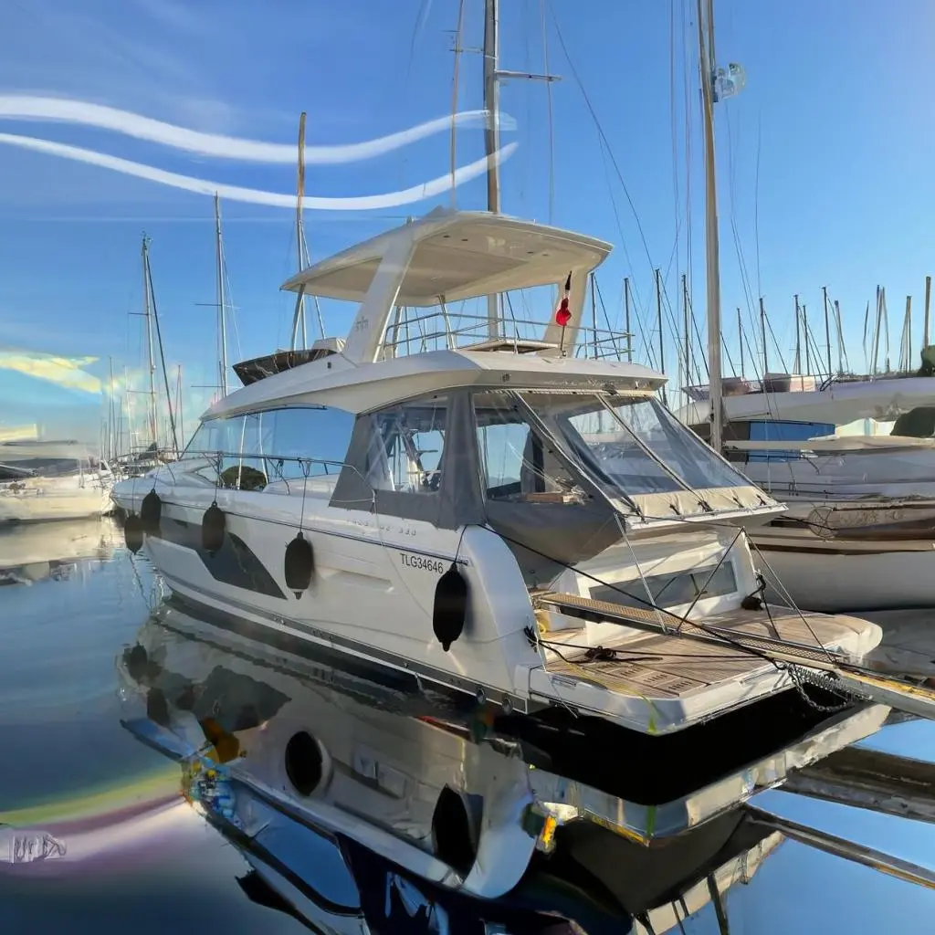 SEACHANGE 2021 Prestige 590 Yacht For Sale in Saint-Raphaël 83 SEACHANGE 2021 Prestige 590 Yacht For Sale in Saint-Raphaël 83