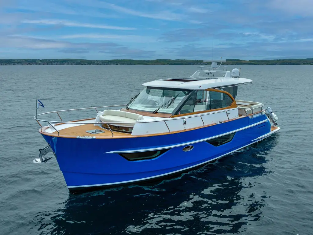 BLUE 2019 Burger 48 CUSTOM Yacht For Sale in MILWAUKEE WI BLUE 2019 Burger 48 CUSTOM Yacht For Sale in MILWAUKEE WI