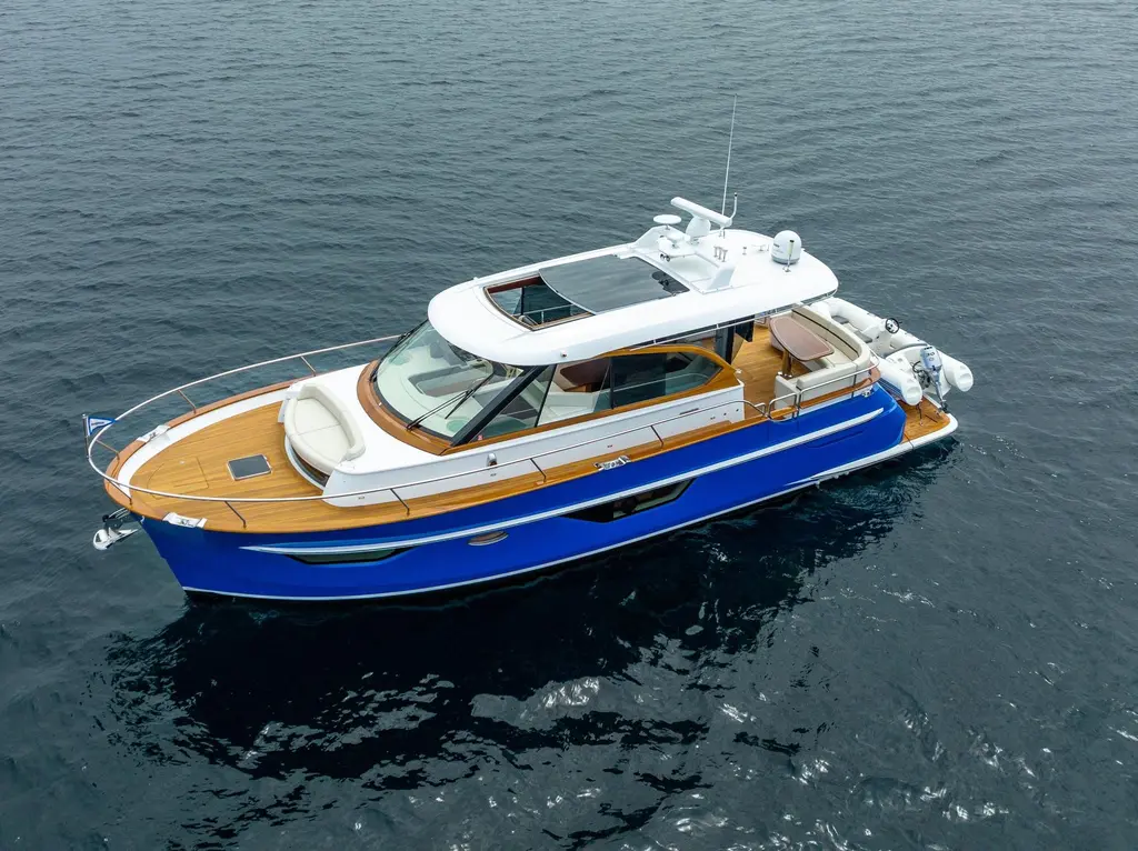 BLUE 2019 Burger 48 CUSTOM Yacht For Sale in MILWAUKEE WI BLUE 2019 Burger 48 CUSTOM Yacht For Sale in MILWAUKEE WI