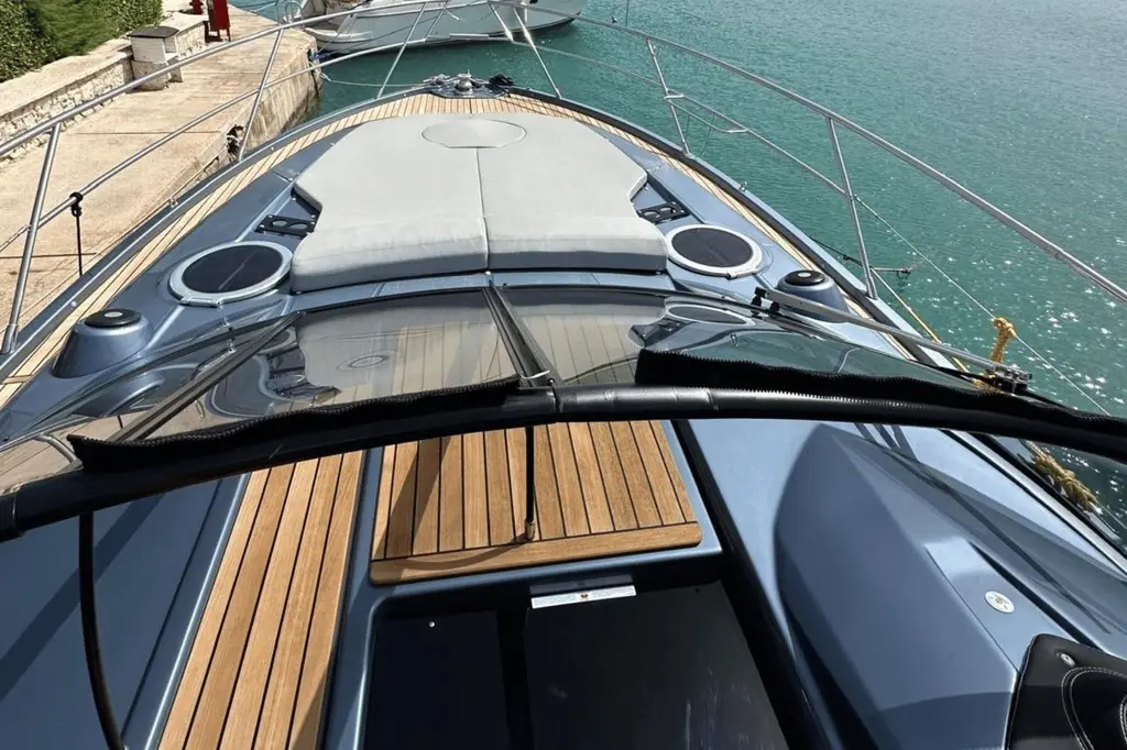 BERNUSH 2023 Cranchi Z35 Yacht For Sale in Çeşme BERNUSH 2023 Cranchi Z35 Yacht For Sale in Çeşme