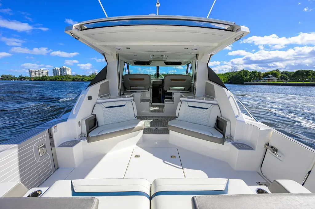 2022 Tiara Yachts 43 LE 2022 Tiara Yachts 43 LE Yacht For Sale in Boca Raton FL 2022 Tiara Yachts 43 LE 2022 Tiara Yachts 43 LE Yacht For Sale in Boca Raton FL