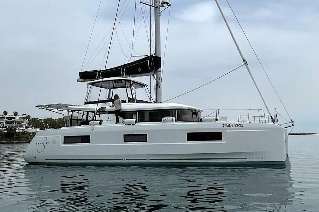  2023 Lagoon 46 Yacht For Sale in Alicante ES-A
