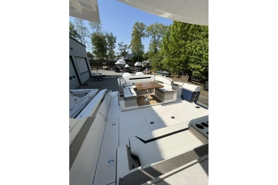 2022 Tiara Yachts 43 LS Yacht For Sale in Annapolis MD 2022 Tiara Yachts 43 LS Yacht For Sale in Annapolis MD