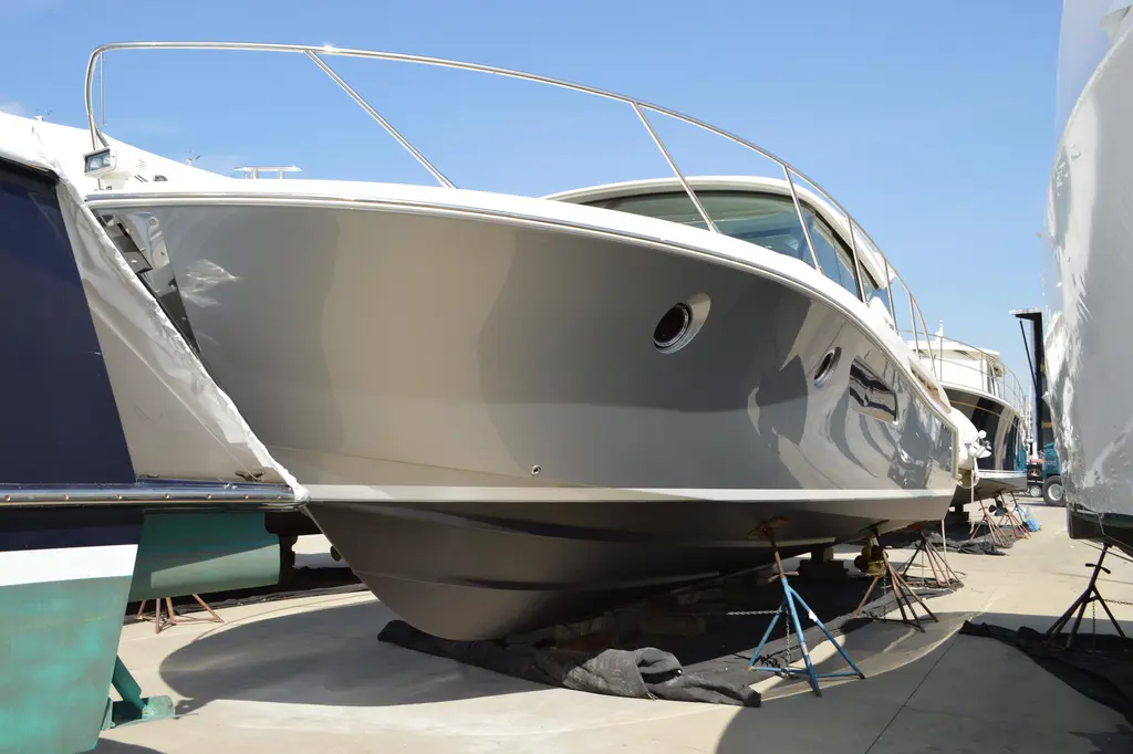 Golden Daze 2017 Tiara Yachts C44 Coupe Yacht For Sale in Annapolis MD Golden Daze 2017 Tiara Yachts C44 Coupe Yacht For Sale in Annapolis MD