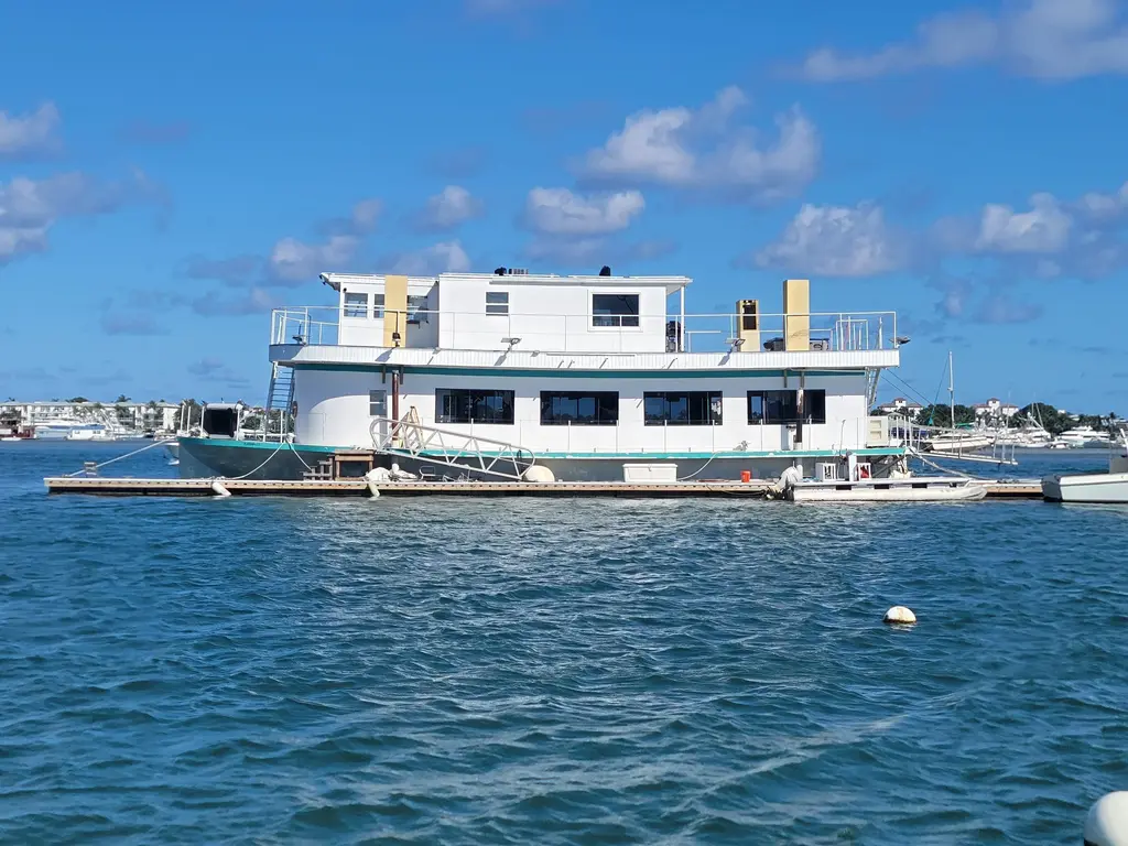 2003 Custom Floating Marina Yacht For Sale in Riviera Beach FL 2003 Custom Floating Marina Yacht For Sale in Riviera Beach FL